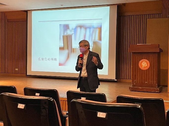 輔導與諮商學系教授王智弘教授擔任與談人，進行演講主題之回應，並發表台灣心理諮商發展狀況，使主題內容更加多元豐富。