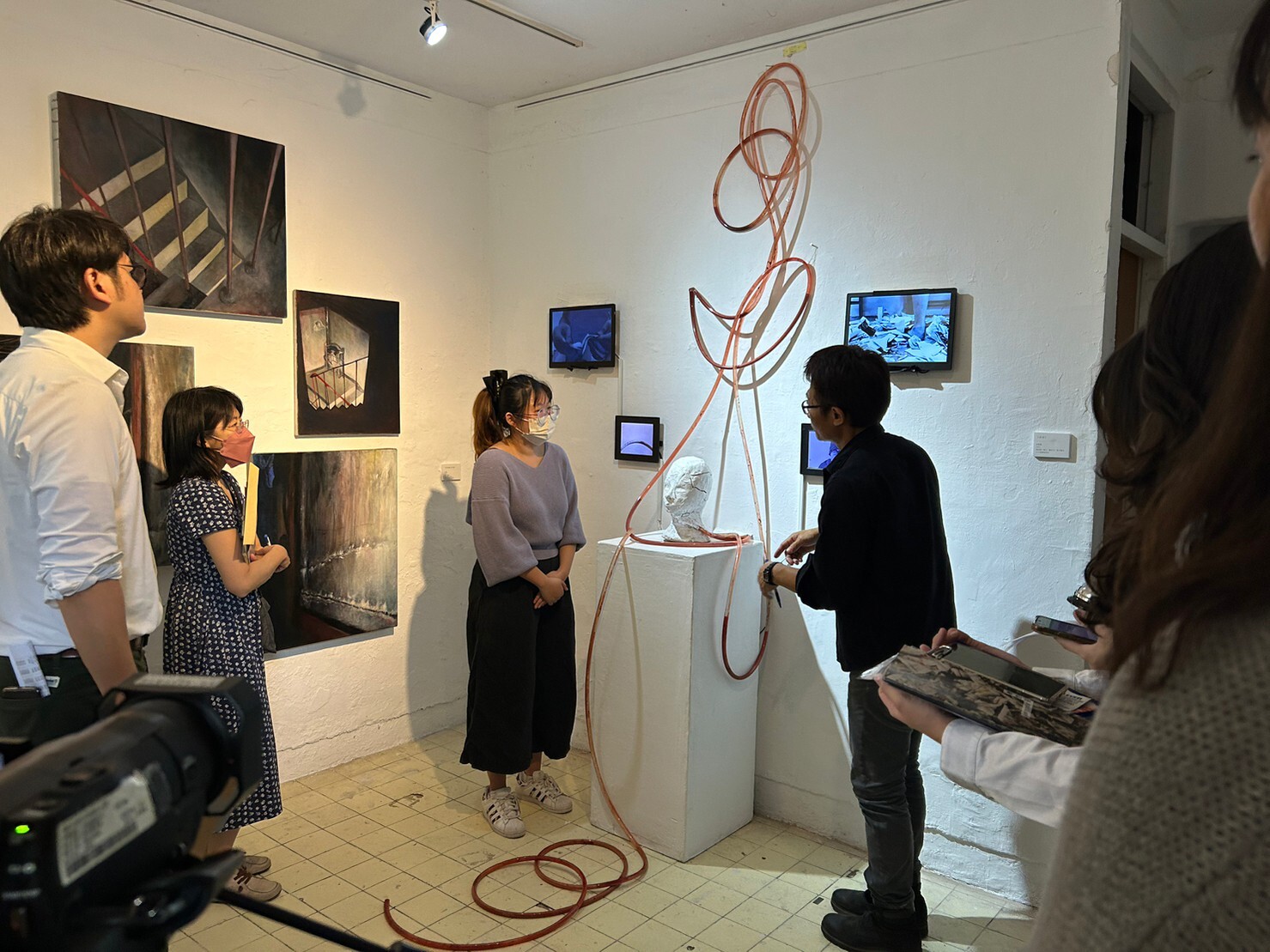 本次外審老師給予畢業展作品寶貴回饋。
