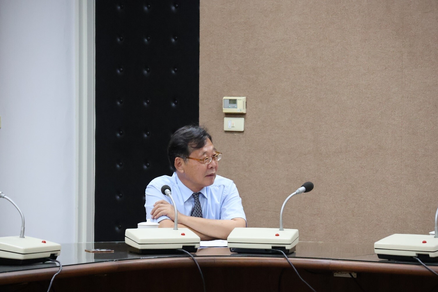 本校理學院李奇英院長出席與會。