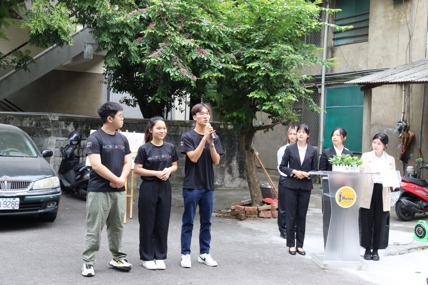 僑聯會幹部對這全新、私密與安靜的辦公場所分外珍惜，期待未來與更多僑外生攜手創造在彰化師大的美好回憶，吸引更多海外學子加入這個大家庭