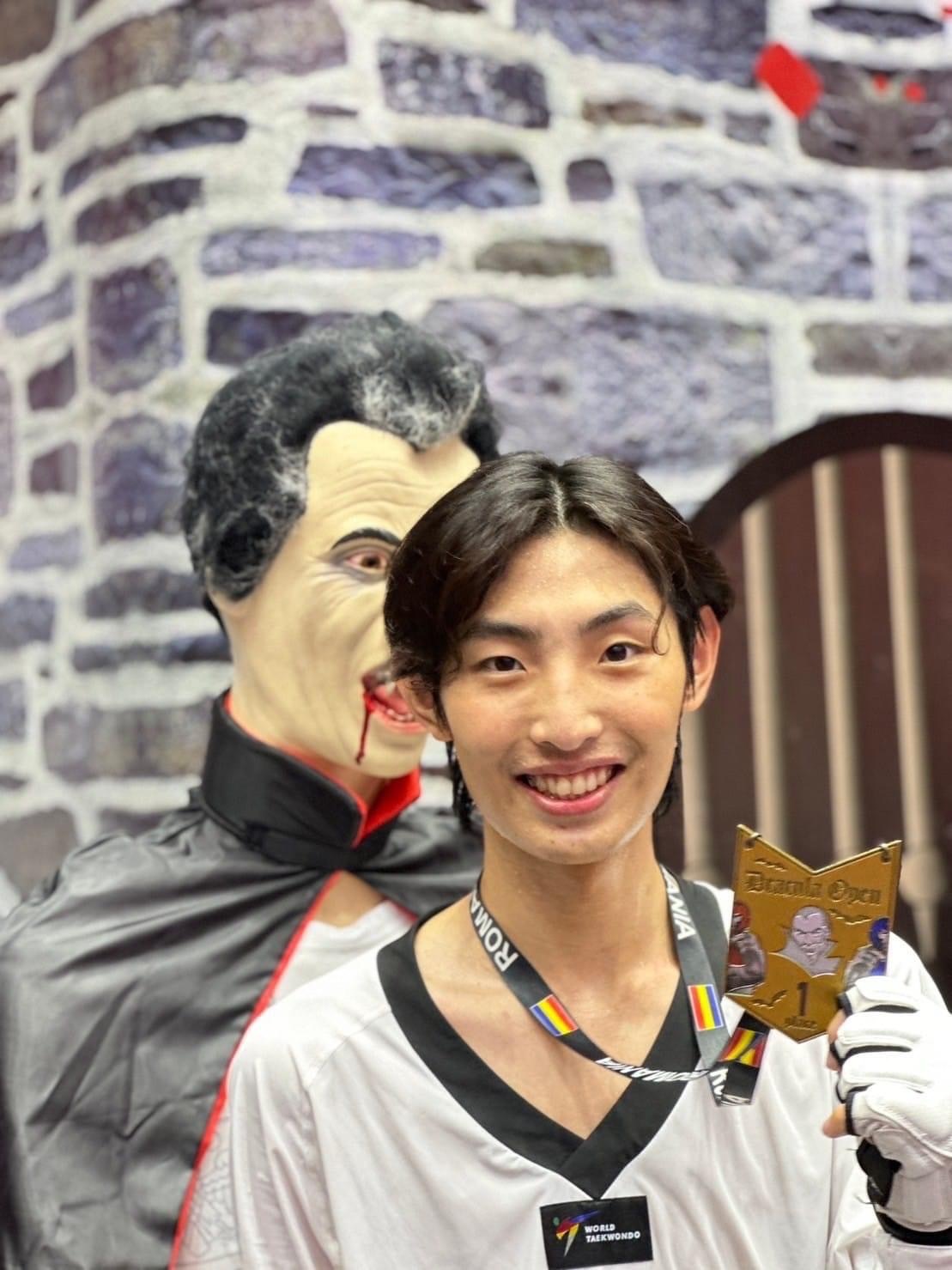 《羅馬尼亞公開賽》徐晧祐同學榮獲金牌
