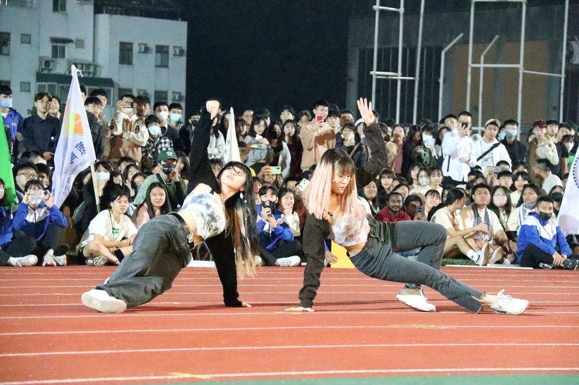  表演節目