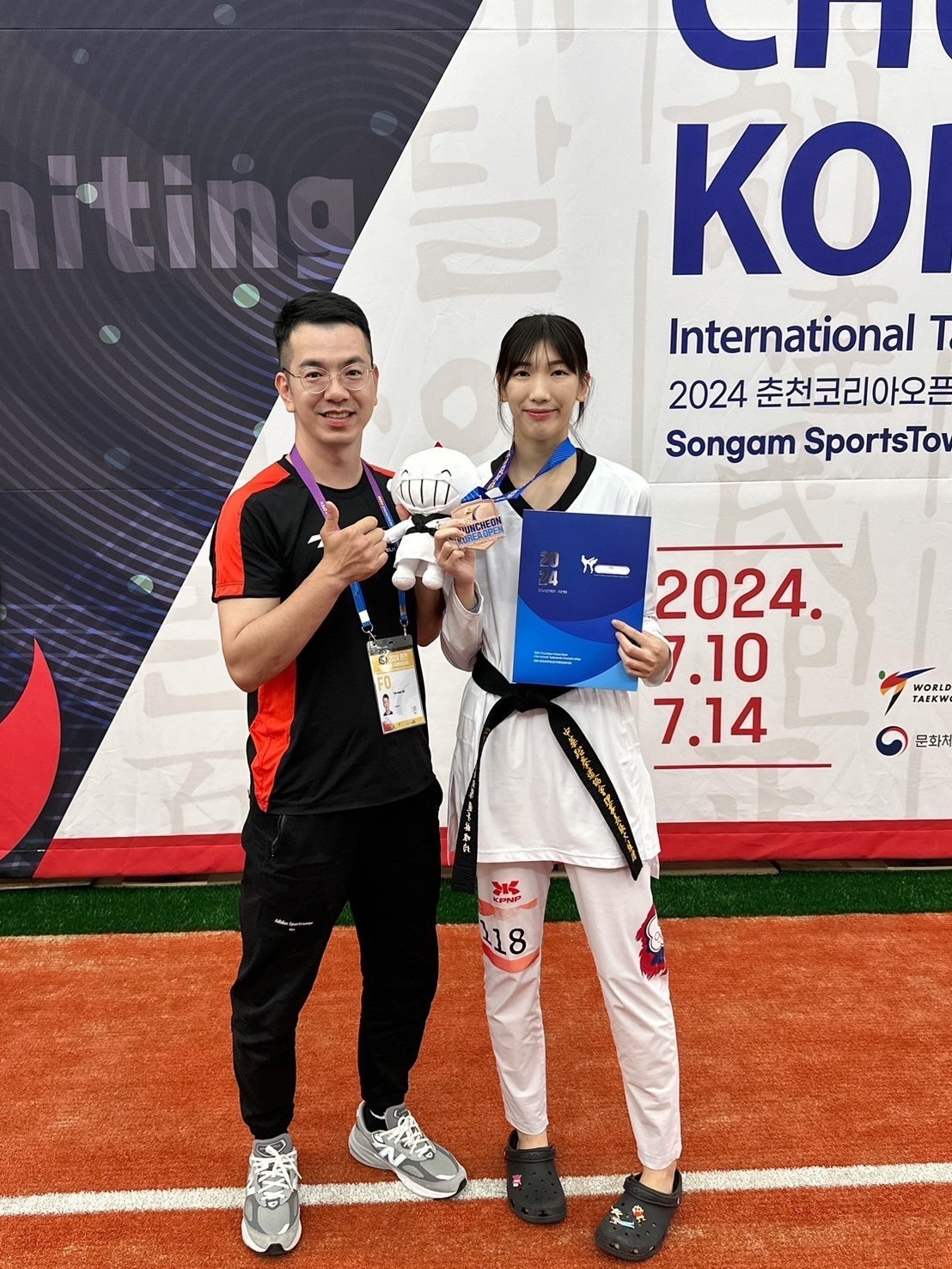 林唯均同學獲2024春川公開賽（G2）女子57公斤級銅牌。