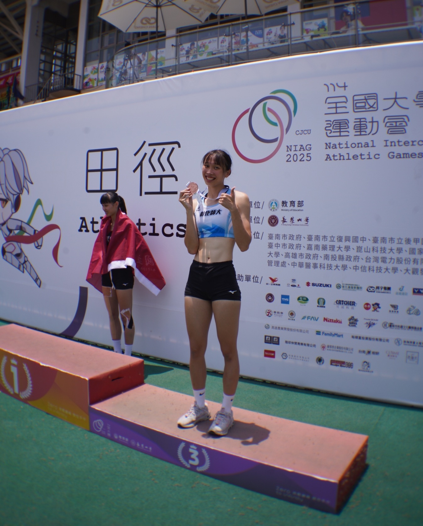 公開女生組田徑400公尺跨欄第三名-翁筠捷。