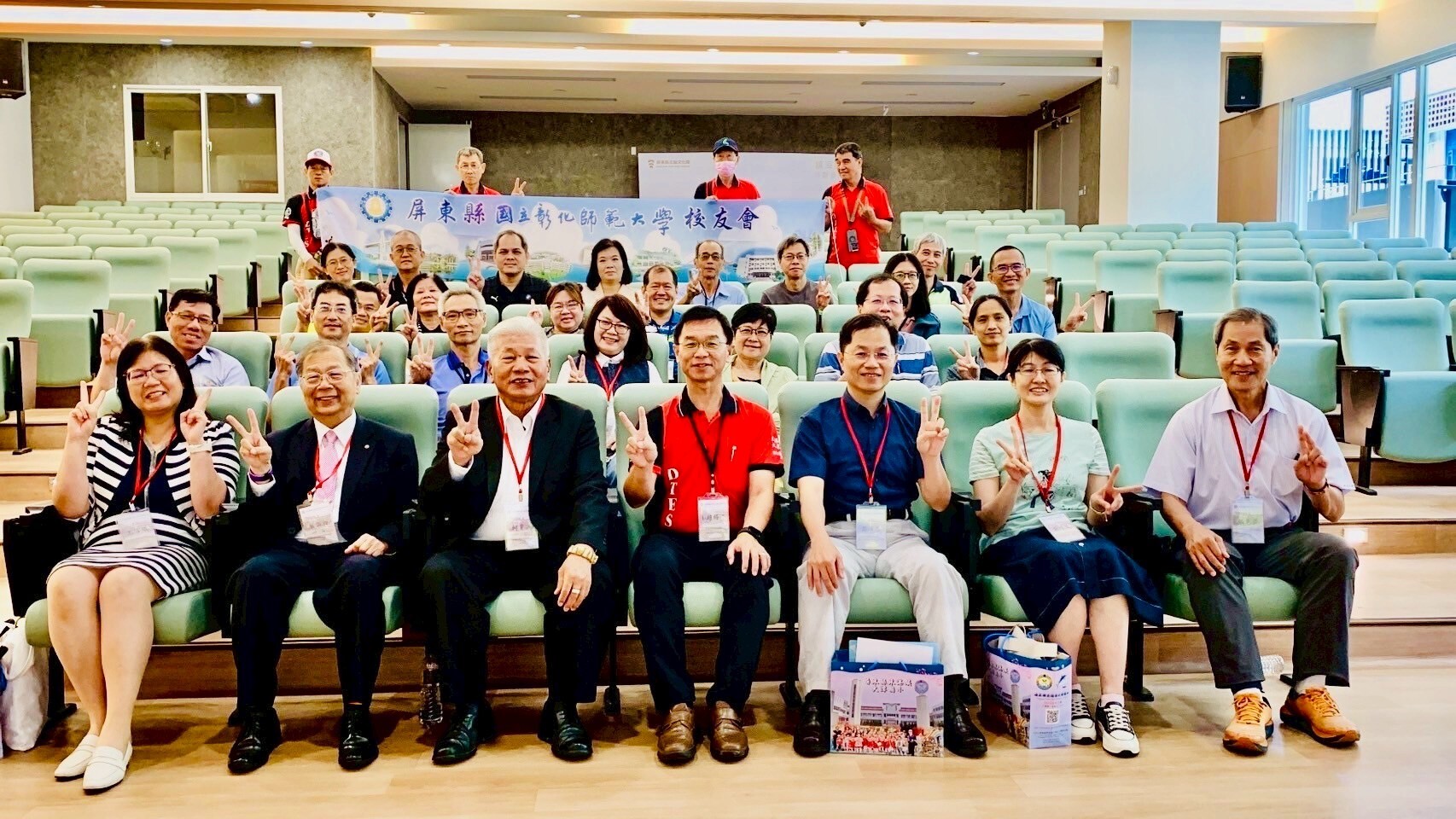 屏東縣校友會成立大會在王船文化館舉辦。（趙錫清校長提供）