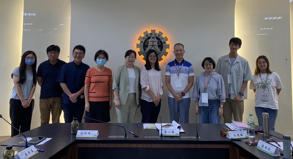 教育部會計處廖心儀科長及本計畫主持人：國立東華大學張德勝教授兼主任秘書與陳怡廷副教授率領計畫團隊於會前拜訪本校温媺純主任秘書及主計室趙秀真主任，分享交流本校性別預算推動情況、創新做法與成功案例經驗。