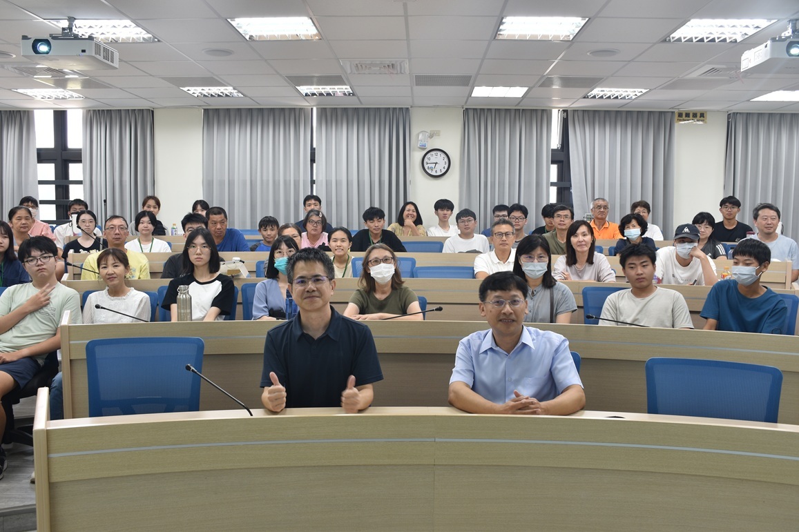 資訊管理學系親師座談會場