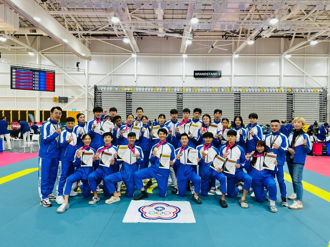 本校運動學系跆拳道運動代表隊獲獎選手於澳洲公開賽合影