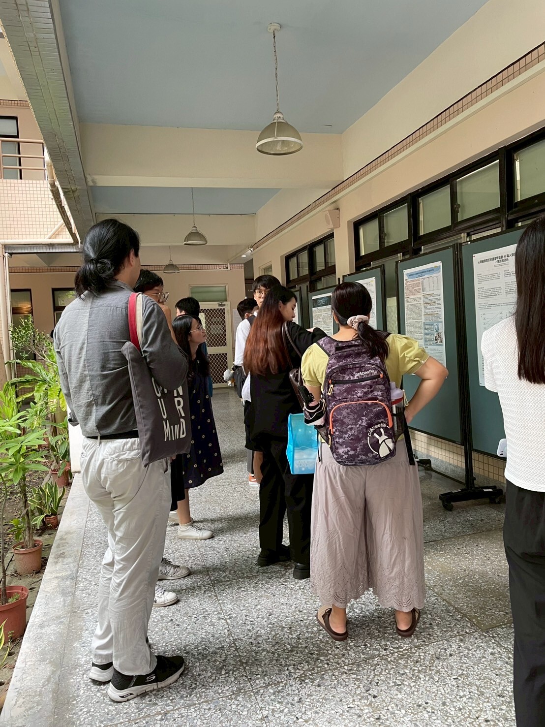 研討會壁報展區展示研究成果，展現本系師生階段性學術成果