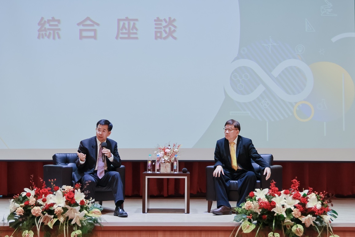 潘文忠部長回應綜合座談