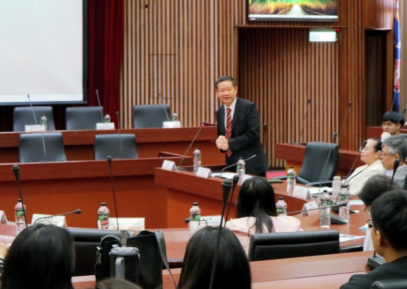 考試院許舒翔副院長致詞。