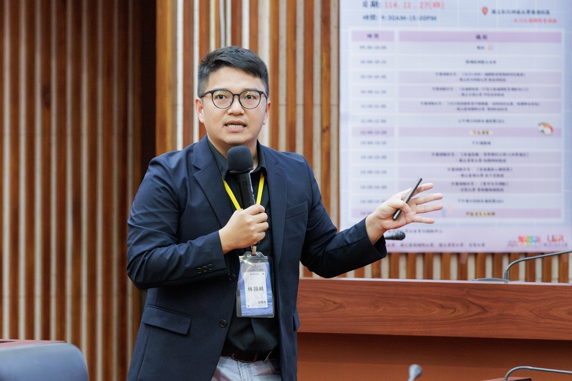 林顯明副教授分享:「朱雀先驅:屏東鄉村三師+C共學模式」計畫 。