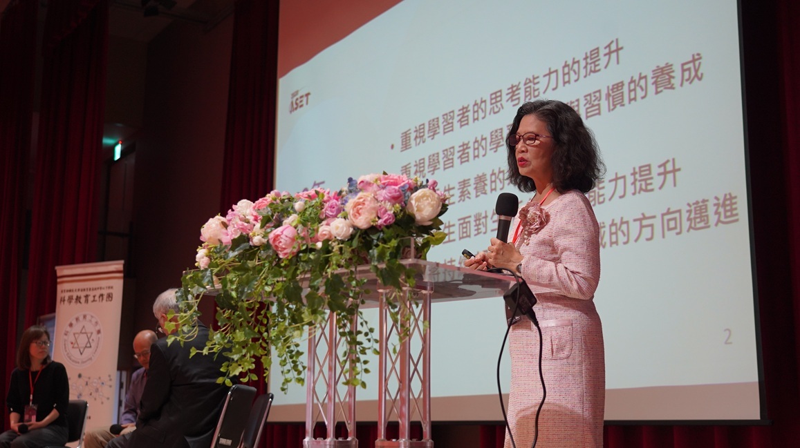 科教工作圈召集人段曉林教授主講「教師應具備的STEM探究教學知能」