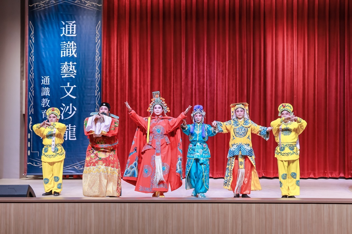 《北管雙響》—第二折【無艷女採桑】表演者合影