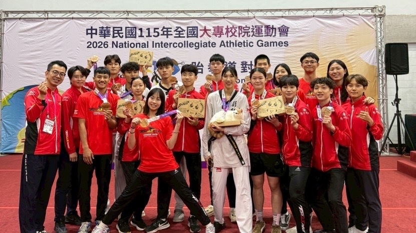 跆拳道代表隊榮獲公開女生組團體總錦標金牌