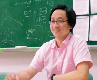 本校物理學系胡欽評教授