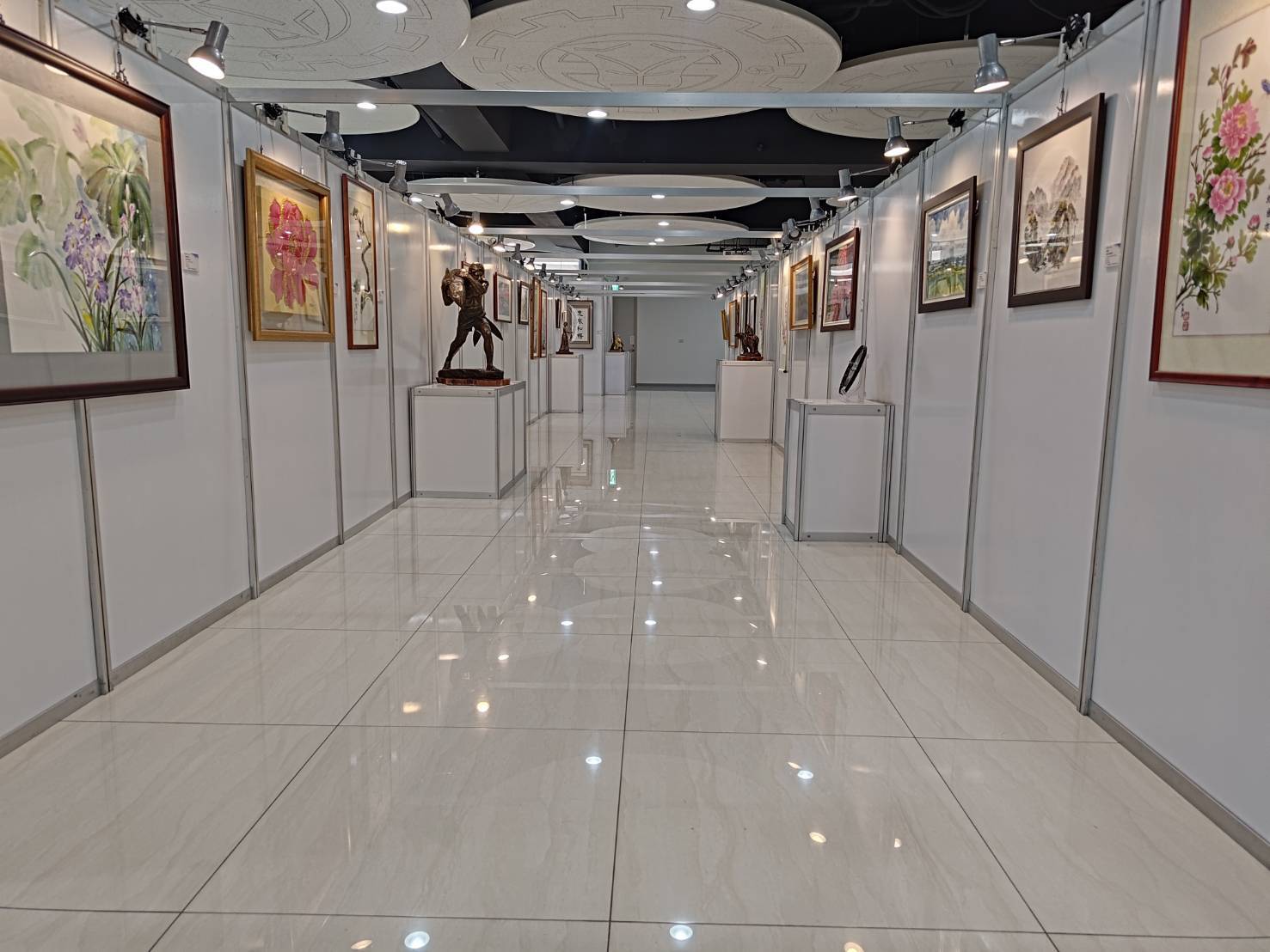 展覽藝術品多元,歡迎展覽期間蒞臨參觀