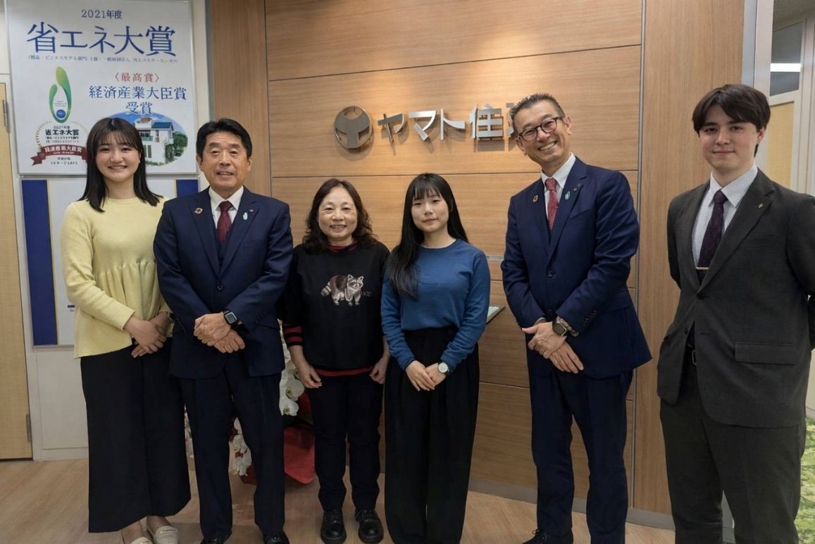 國文系校友隨日大和住建回娘家 引《楚辭》勉學弟妹勇敢追夢 NCUE Department of Chinese Alumna Returns with Yamato Juken, Encouraging Students to Pursue Their Dreams圖片